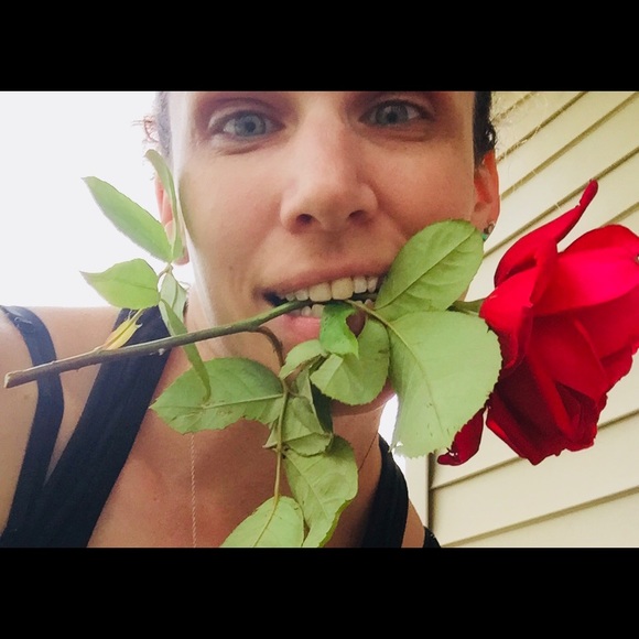 Meet your Posher, Emily - Picture 6 of 6